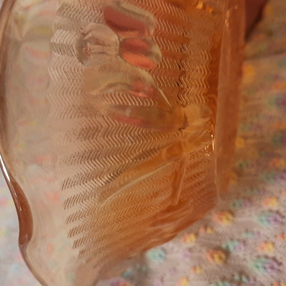 Peach carnaval glass sherbet bowl curved edges - Picture 3 of 5